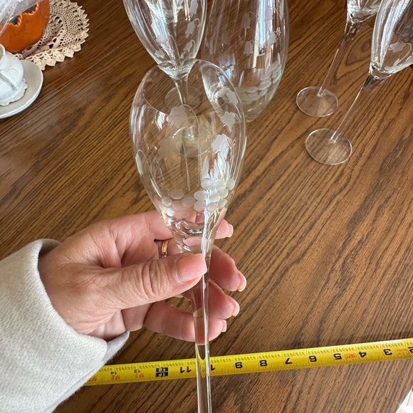 Vintage liquor canister with five glasses, weeping, tulip design - Picture 5 of 5